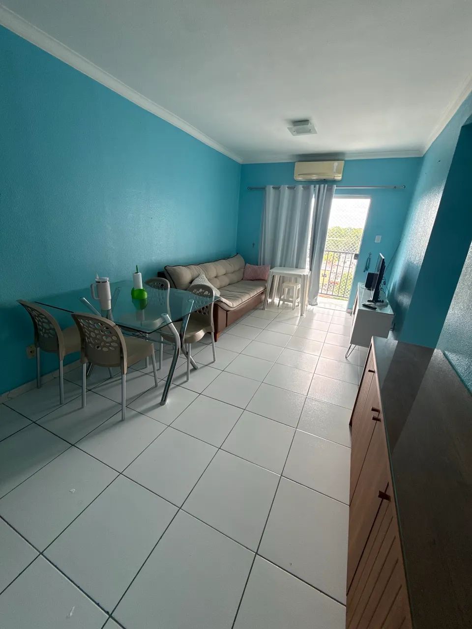 Apartamento mobiliado com 3 quartos sendo 2 suítes 