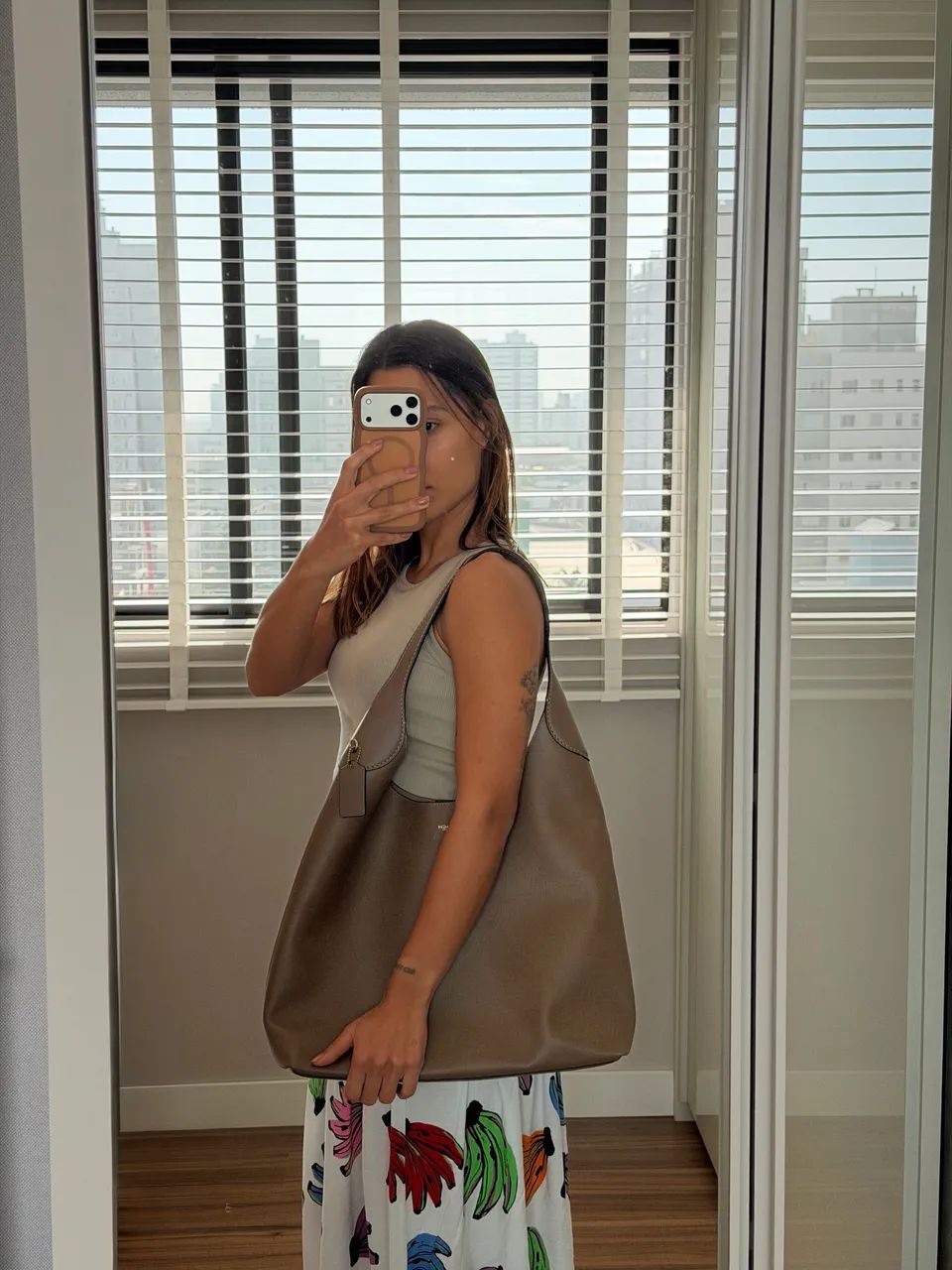 bolsa coach brooklyn shoulder 39 marrom - Foto 5