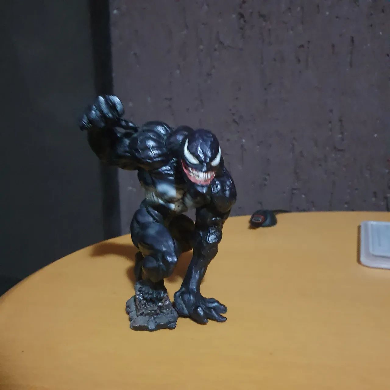 Boneco Figure Venom Marvel