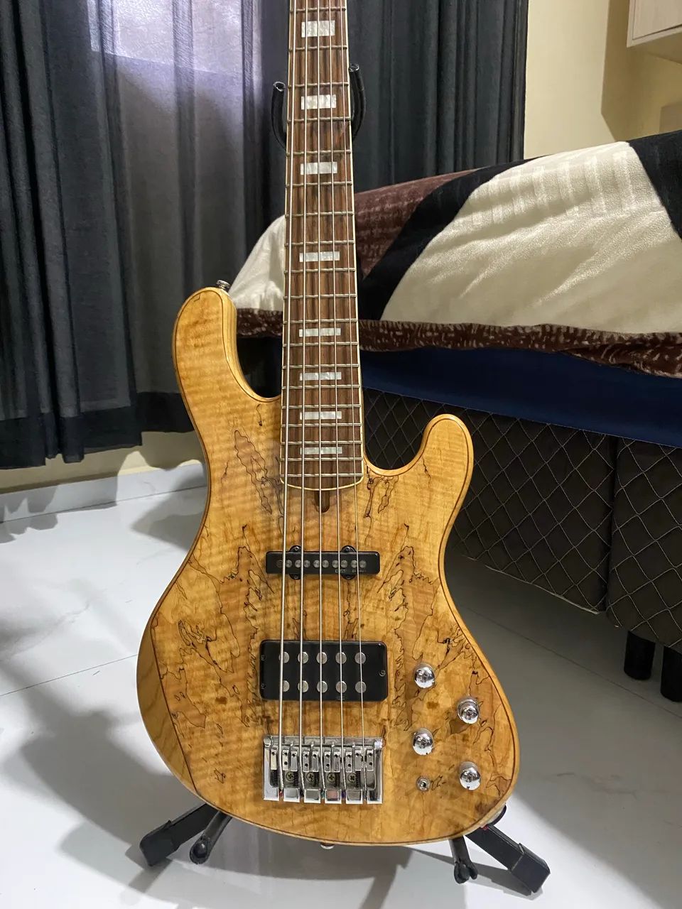 Baixo CORT GB5 Custom  - Foto 2