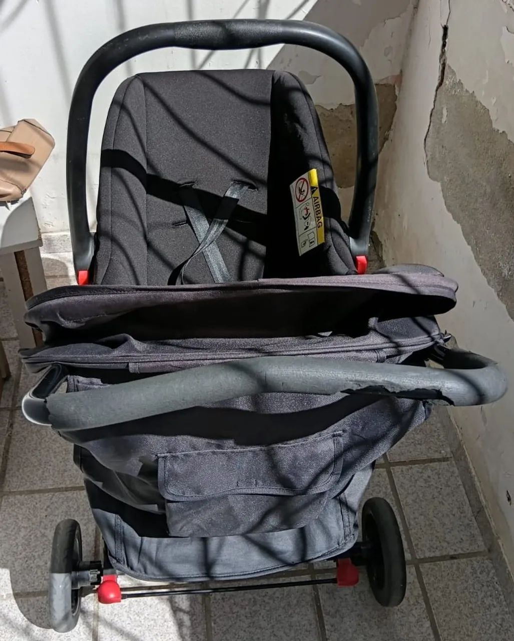 Carrinho e bebê conforto em ótima condição  - Foto 3