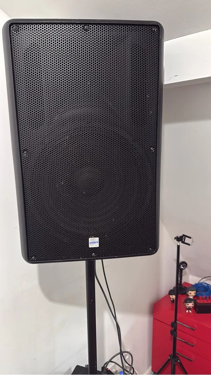 Caixa Ativa DBR 715 