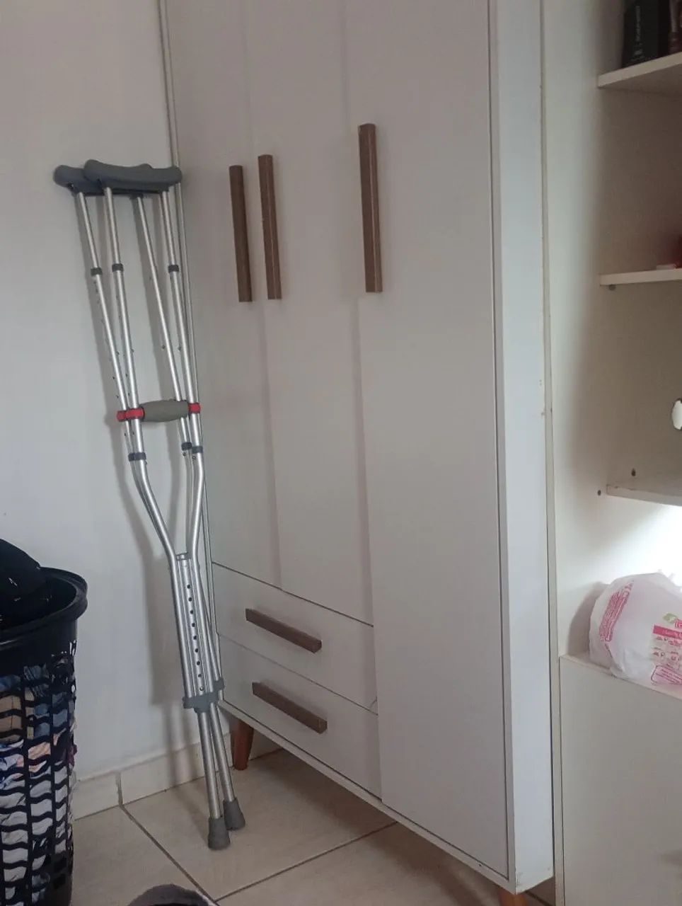 Comoda e guarda roupa  - Foto 2
