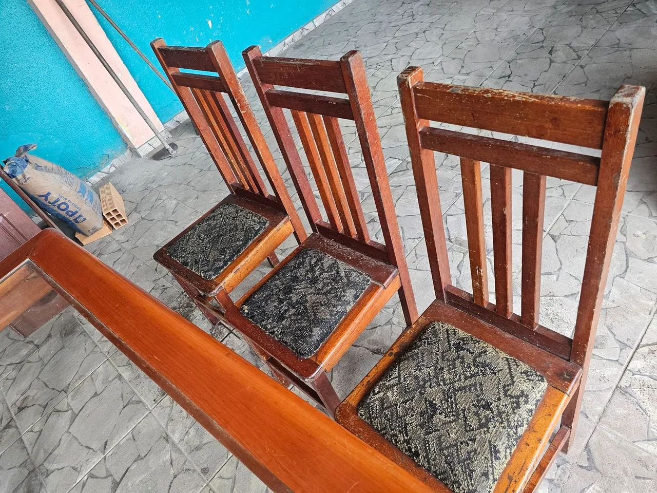 Mesa em cedro 5 cadeiras 