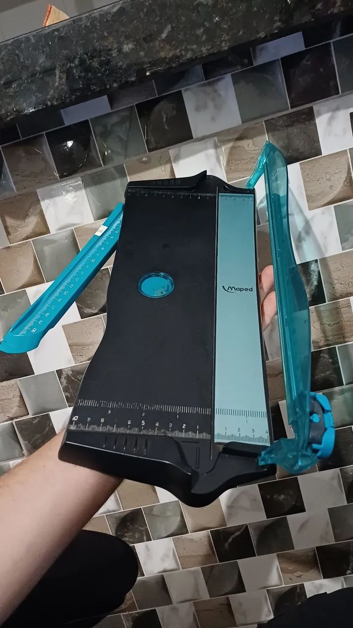 Refiladora Maped + lâminas extras