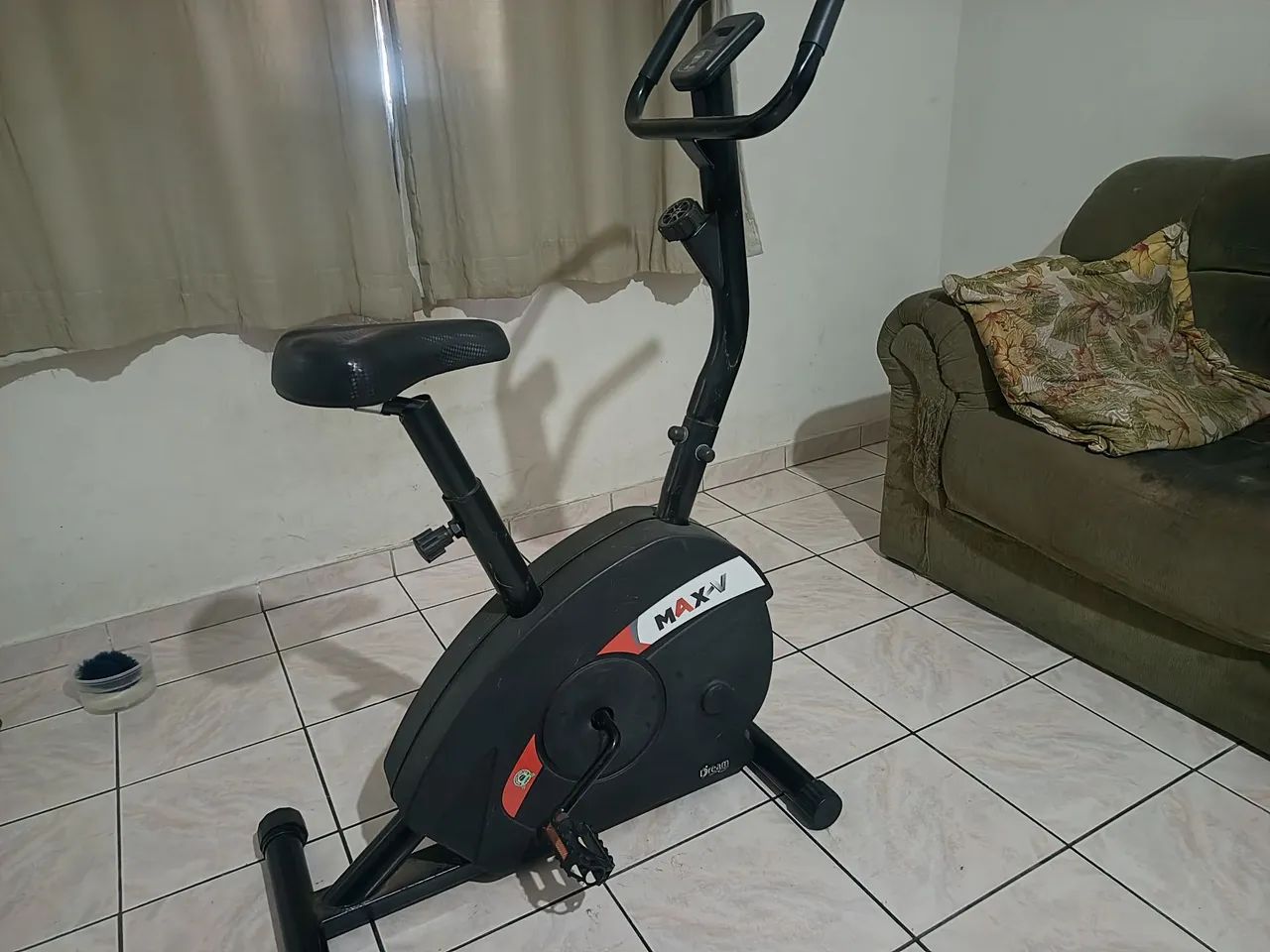 Vendo bicicleta ergométrica MAX-V. - Foto 2