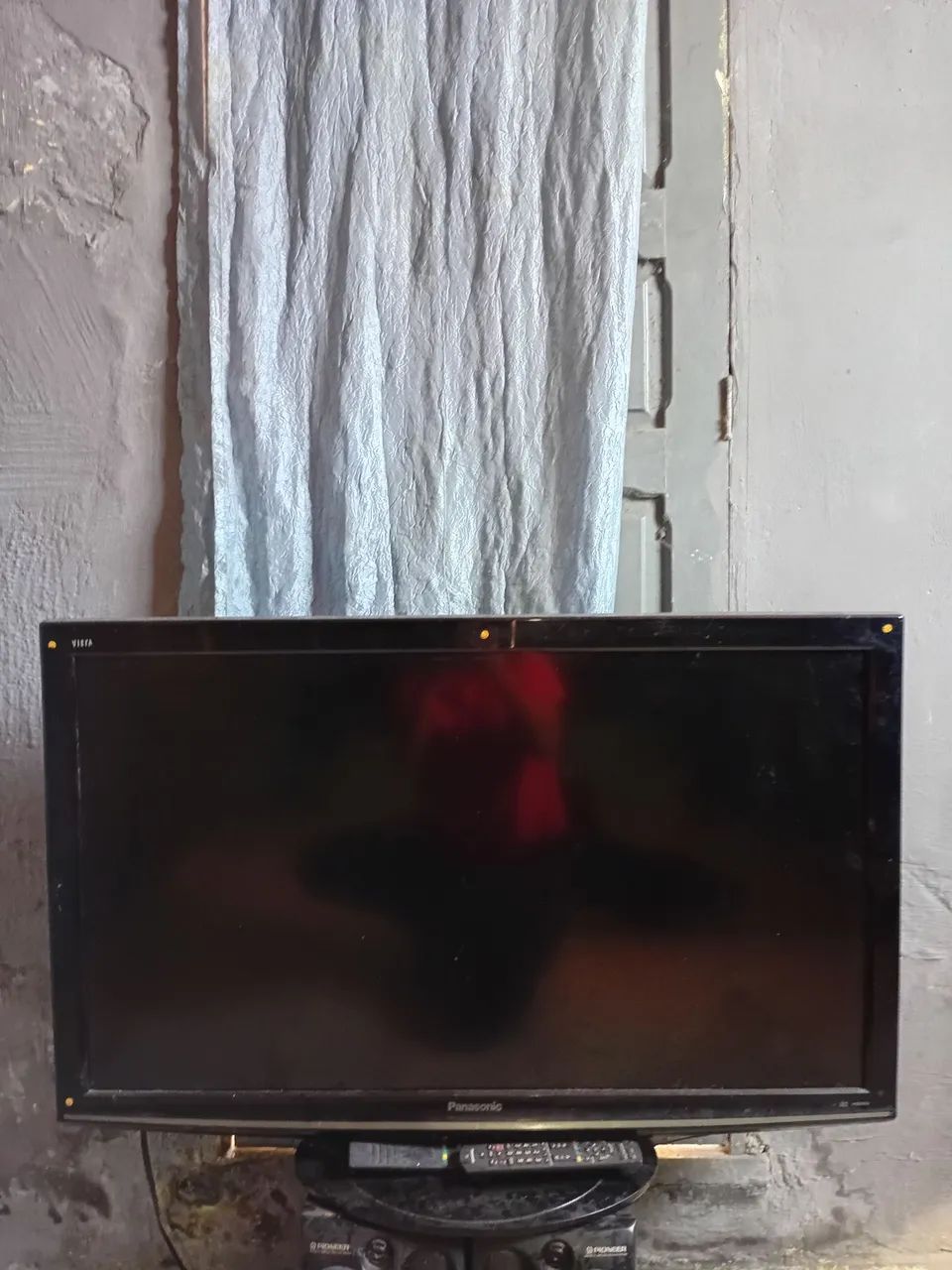 Tv Grande Panasonic 42 nao é smart - Foto 2