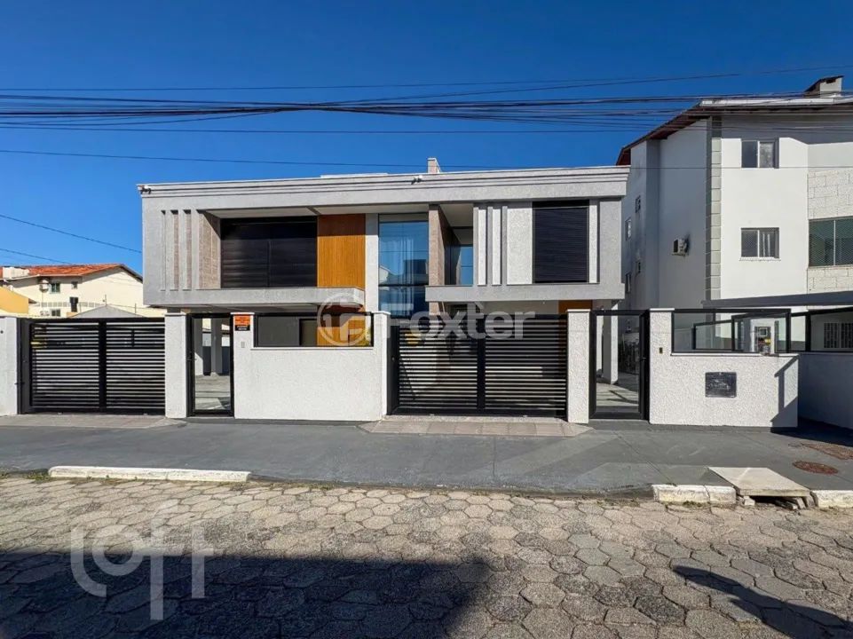 Casa à venda Servidão Maria Tomasia Cabral, Ingleses do Rio Vermelho - Florianópolis