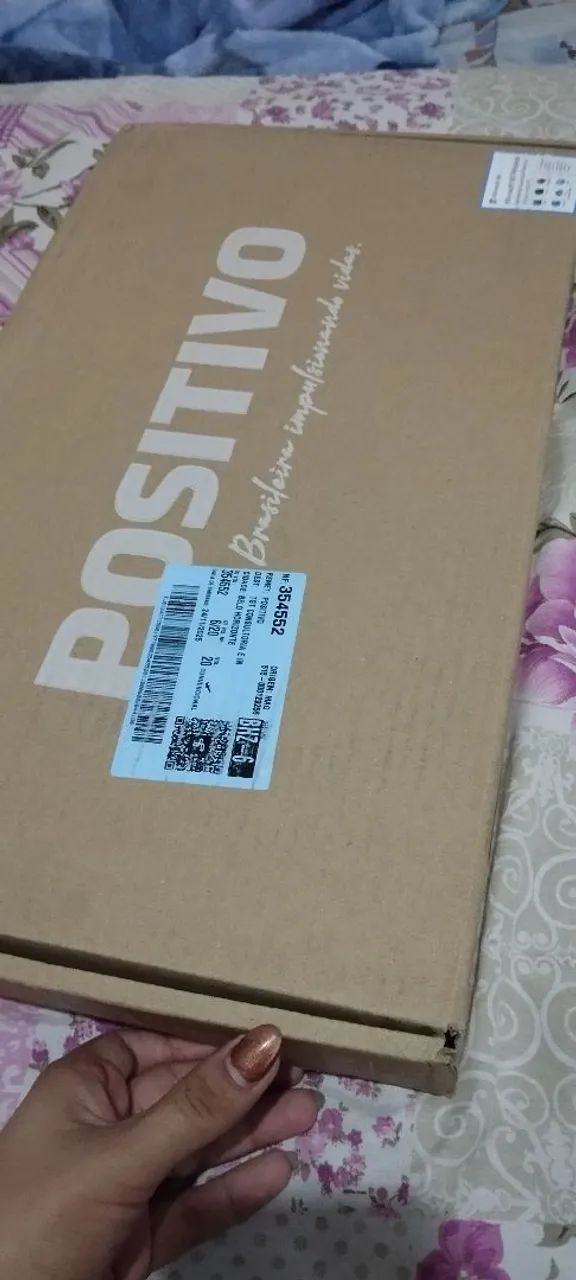 Notebook positivo lacrado NUNCA USADO 