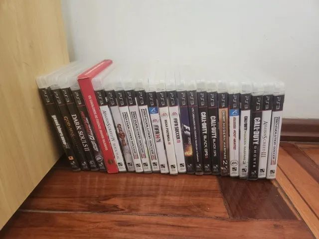 PS3 + 2 controles + 23 Jogos  - Foto 2