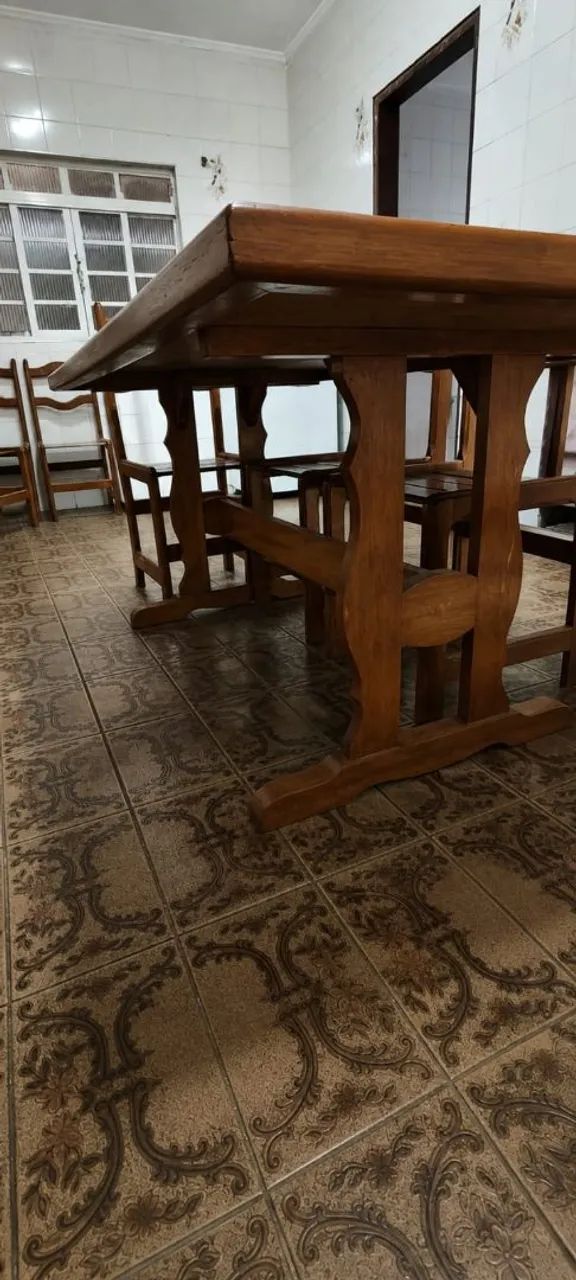 Mesa de jantar - madeira maciça  - Foto 4