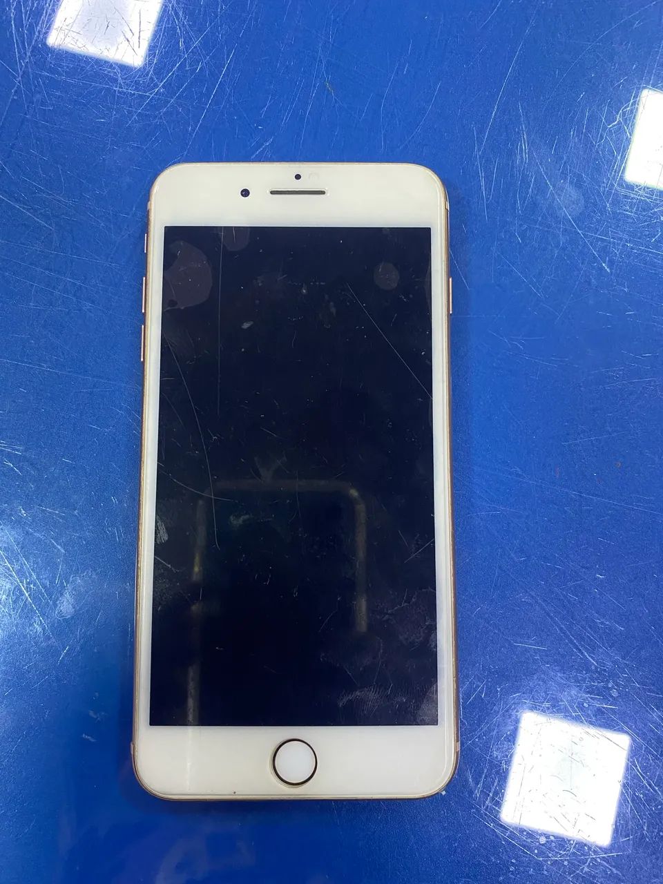 IPHONE 8 PLUS  - Foto 2