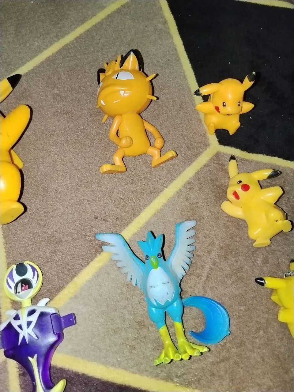 Coleção de bonecos e miniaturas de pokémons  - Foto 5