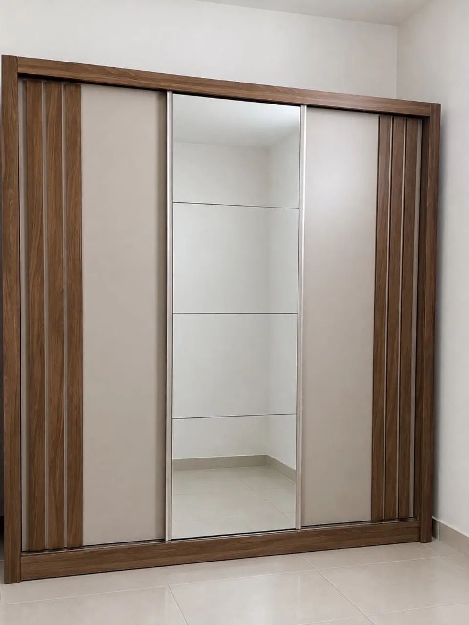 Guarda roupa casal 