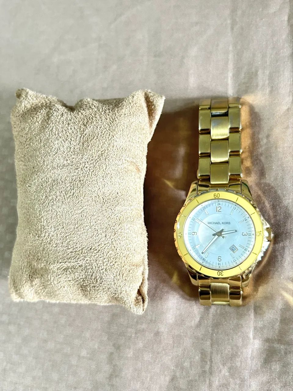 Relógio Michael Kors MK5174 Dourado Original - Com Caixa e Certificado - Foto 3