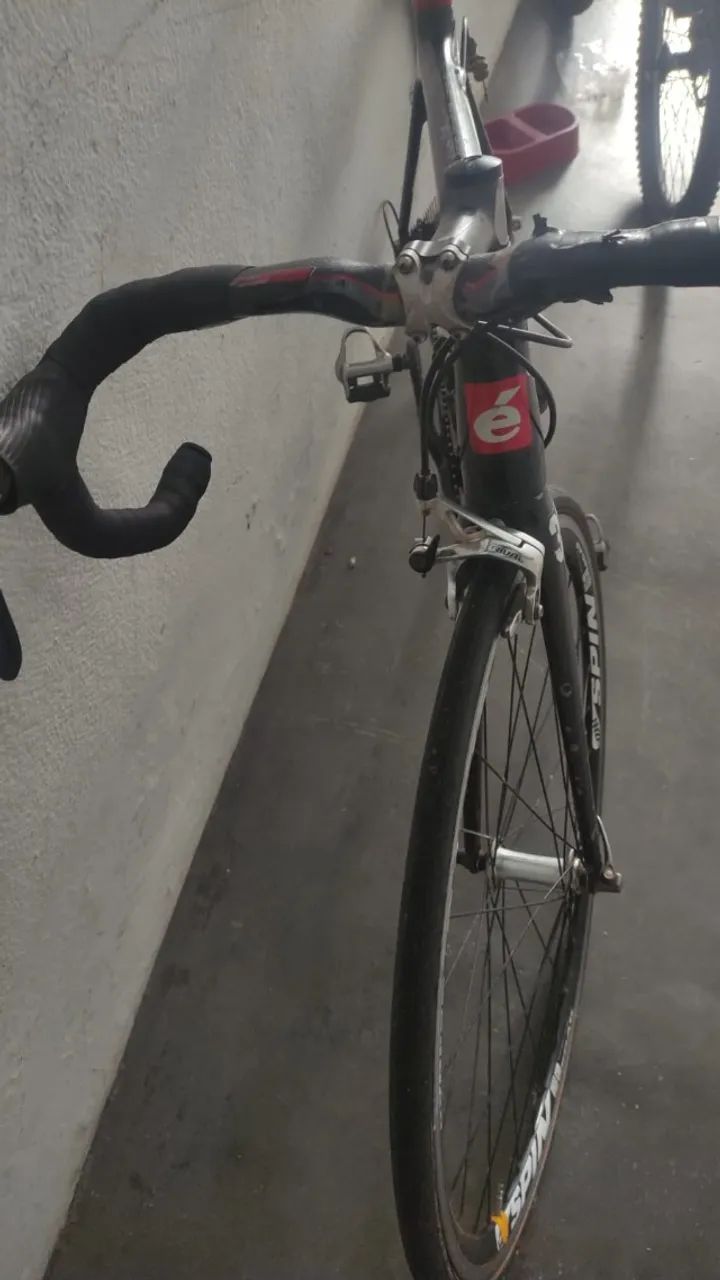 Bicicleta Speed . corrida ciclismo  - Foto 3