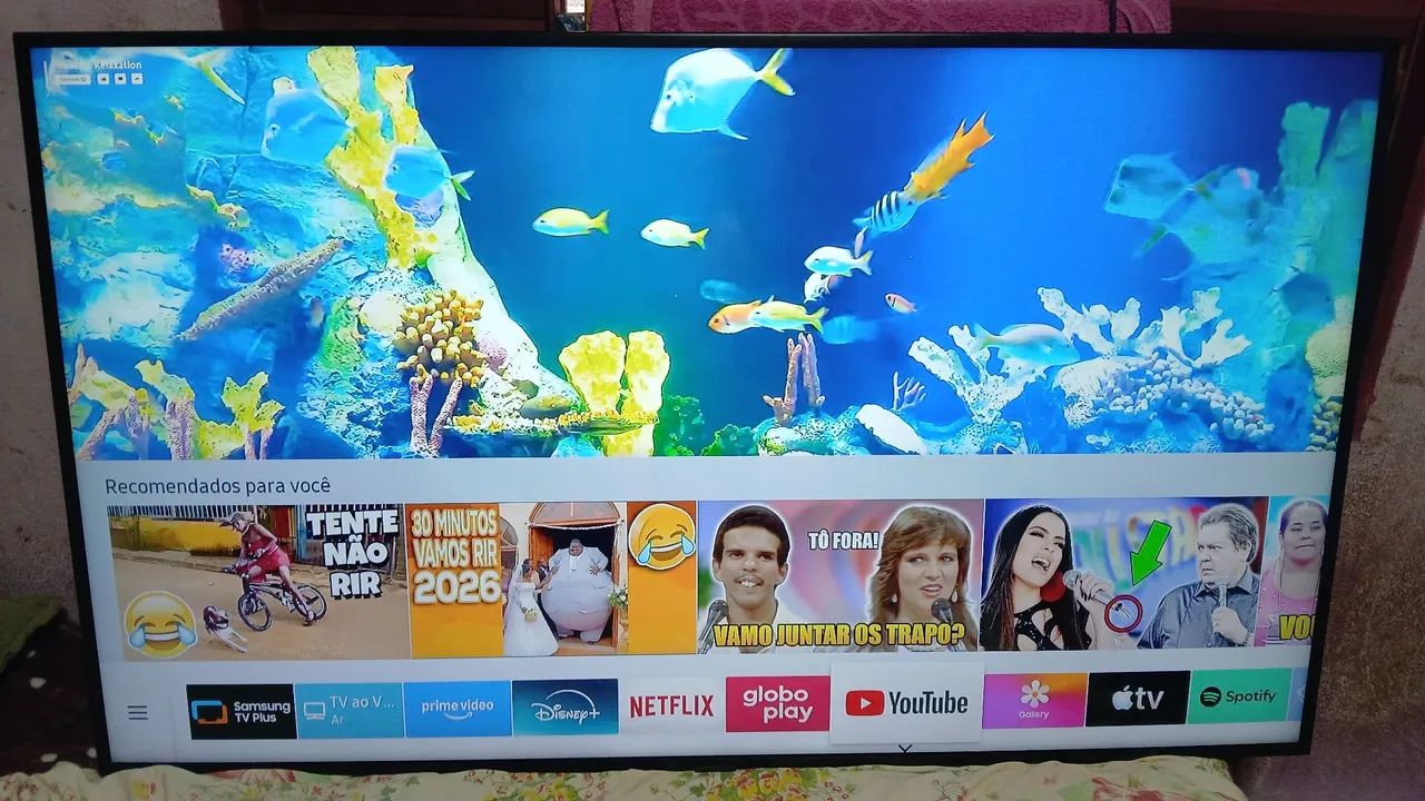 Vendo tv Samsung 60 polegadas smart 4k funcionando perfeitamente valor 1850 pra vim buscar - Foto 2