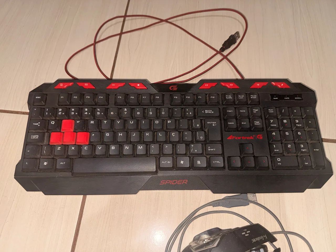 Vende-se Mouse e Teclado 
