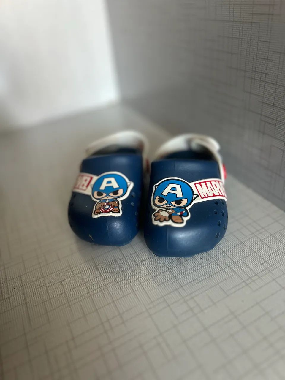 Crocs Marvel