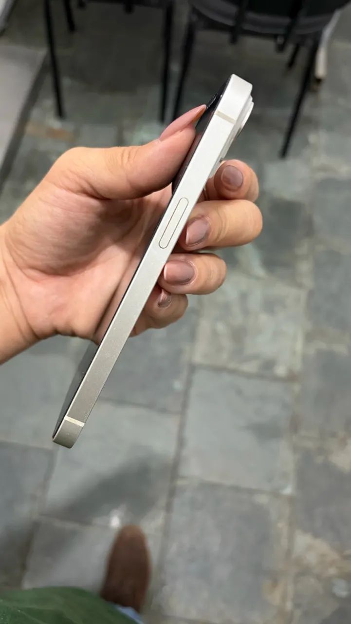 iPhone 14 - 128 gb branco  - Foto 5