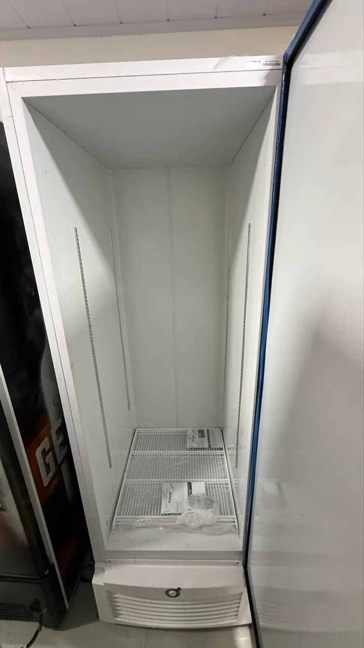 Freezer vertical Fricon 569 litros 127v zerado - Foto 4