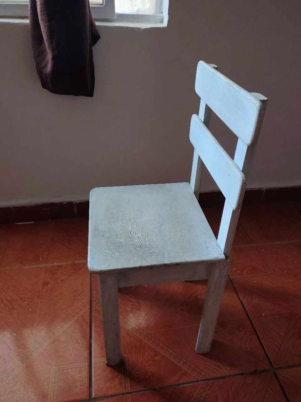 Cadeirinha de madeira - Foto 2