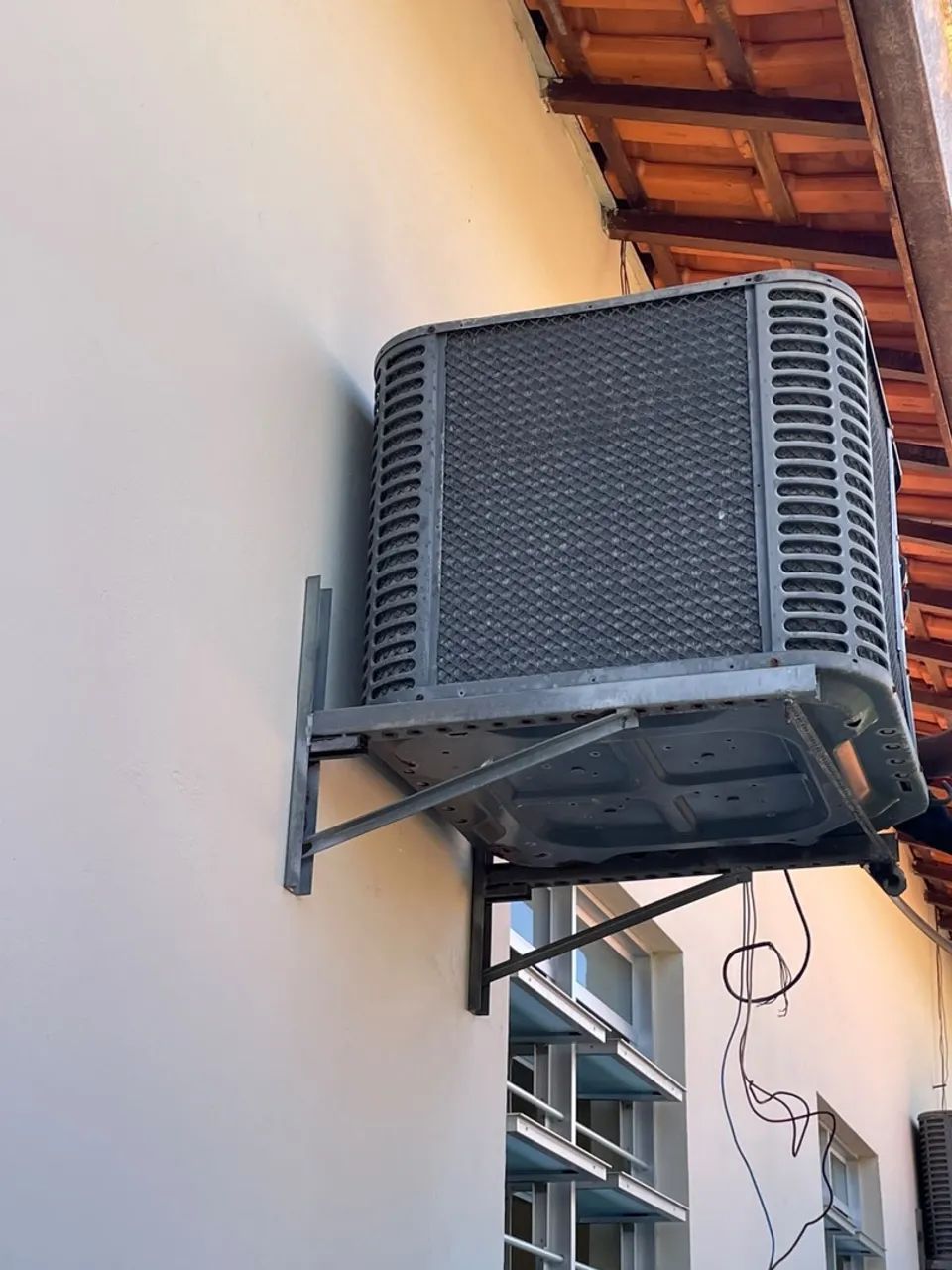 VENDE-SE 4 AR-CONDICIONADO DE 36 BTUS - Foto 4