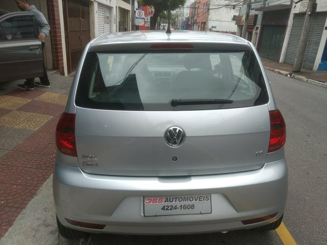VW Fox 1.6 Trend GII Prata Completo 2014 2º Dono R$ 32.900,00 - Foto 6