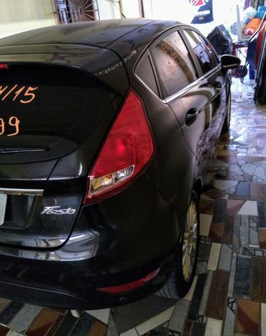 Vendo #Quitado! Ford New Fiesta Titanium 1.6 Automático 14/15 - Foto 5