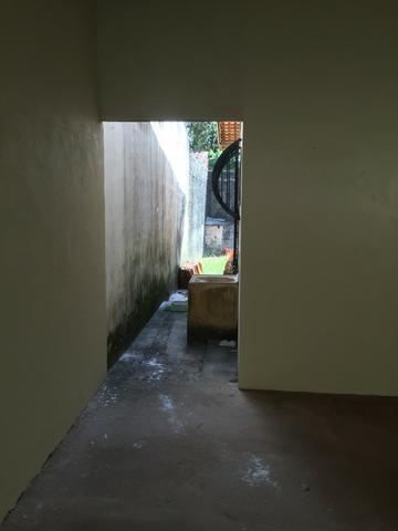 Excelente casa 100% Documentada, 2/4, Condomínio Imperial, ao lado do COPM, Financiável - Foto 6
