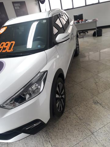 Nissan kicks SV XTRONIC CVT