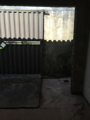 Excelente casa 100% Documentada, 2/4, Condomínio Imperial, ao lado do COPM, Financiável - Foto 3