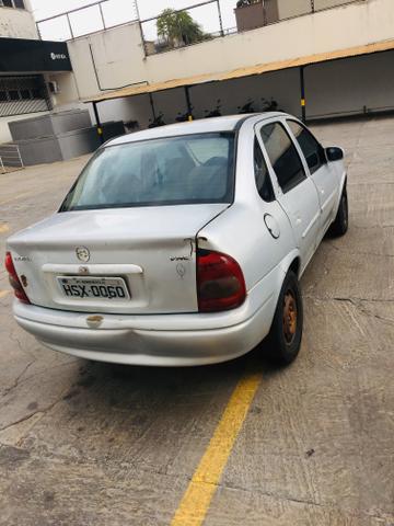 Vende-se corsa 2003-2004 motor excelente, câmbio bom!!! - Foto 5
