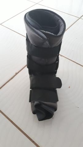 Vendo 2 botas ortopédicas - Foto 3
