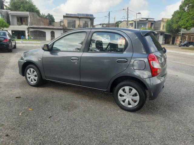 Vem pra rafa veículos!!!! etios xs 1.3 2013 r$ 27.900,00 - Foto 5