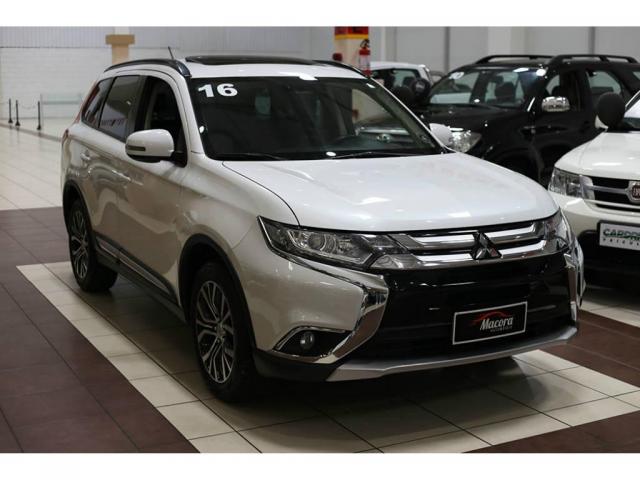 Mitsubishi Outlander 2.0 Aut. C/ Teto Solar - Foto 2