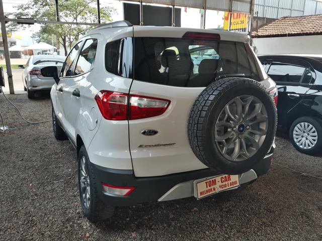 EscoSport Freestyle ANO: 2017 motor 1.6 Faço troca ém carro ou moto - Foto 8