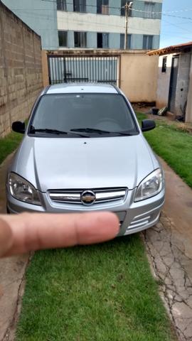 Vendo Prisma 1.4 Maxx modelo 2009 prata - Foto 7