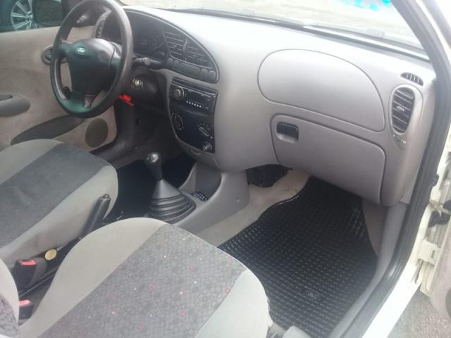 FORD FIESTA GL 1.0mpi 2P 2001 - Foto 12