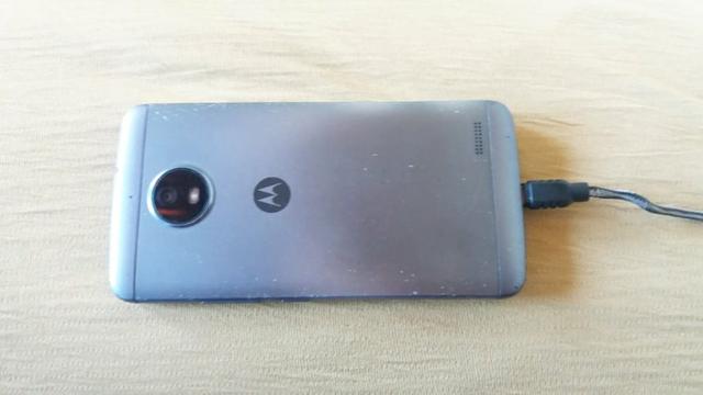 Vende se moto e4 ou troca em pc ou notebook - Foto 2