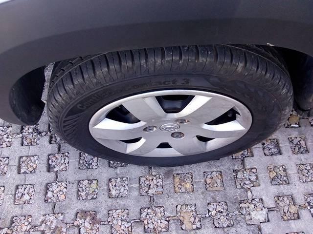 Kwid 1.0 Zen Completo 04 portas banco de Couro - Foto 13