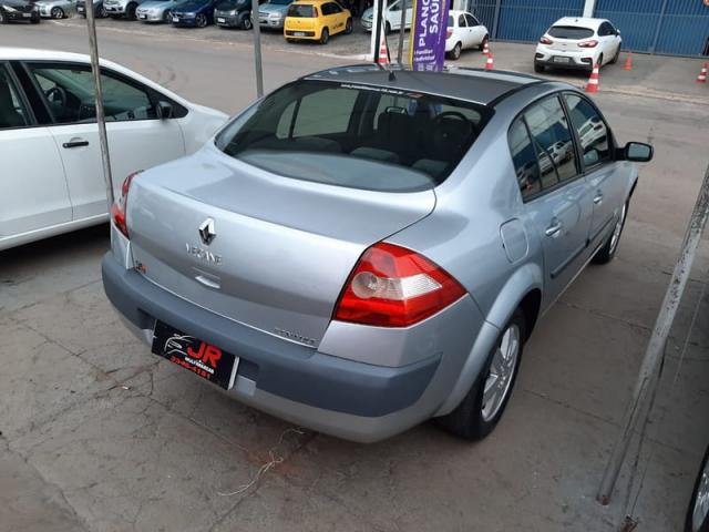 RENAULT MEGANE SEDAN DYNAMIQUE 2.0 16v 4p - Foto 8