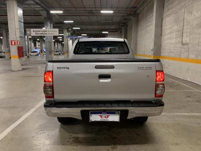 HILUX 3.0 DIESEL 4x4 MEC. 2014/2014 (Extra) - Foto 6