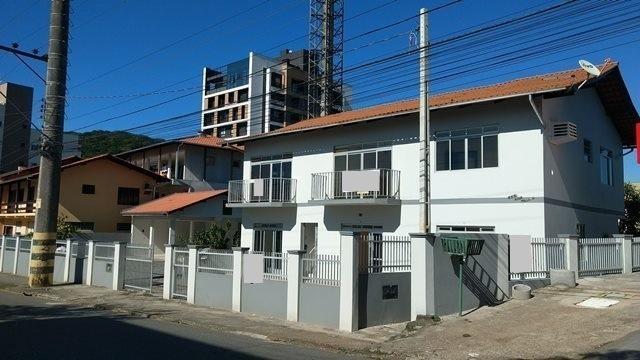 Apartamento para alugar com 1 dormitórios em Iririú, Joinville cod:L17204