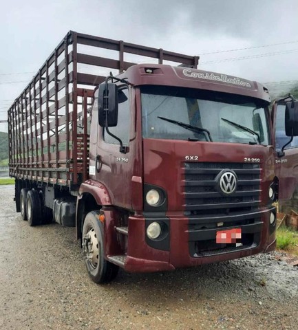 VOLKSWAGEN 24250 BOIADEIRO 2011 TRUCK 6X2