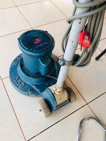 Enceradeira industrial 