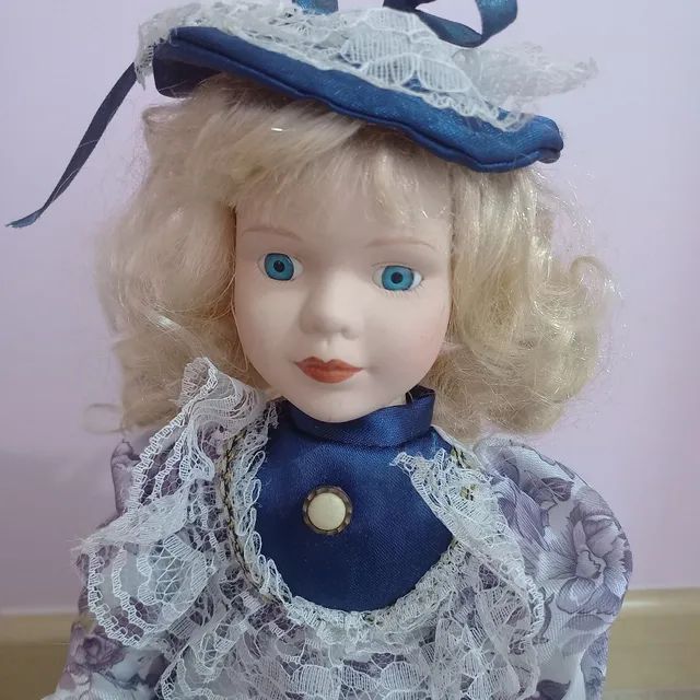 Vendo boneca de porcelana estilo dama antiga - Foto 3