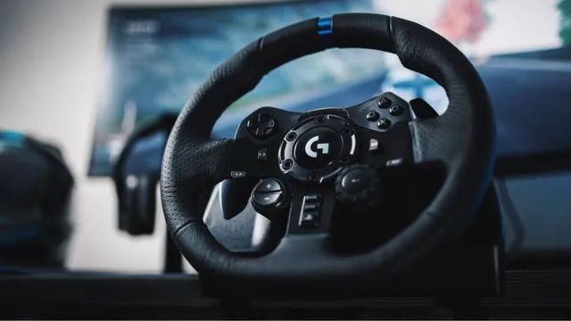 Novo volante da Logitech, G923 vem com sistema de feedback ainda