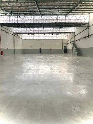 Galpão em Barueri 1.179m construído e 1.300m terreno 26.000