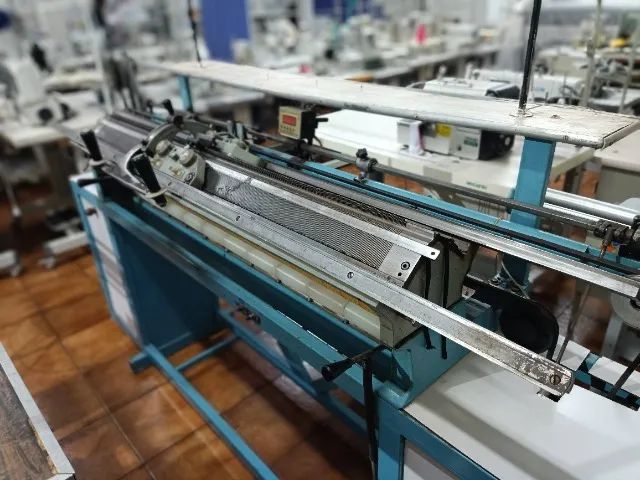 Maquinas de Tricô Industrial Motorizadas  - Foto 5
